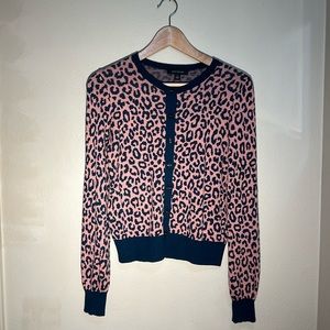 EUC Ann Taylor blush pink forest green leopard prnt long sleeve crop cardigan xs